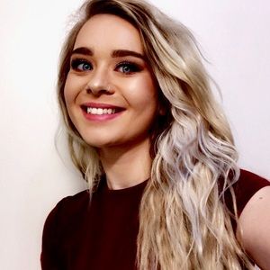 Meet your Posher, Michaela